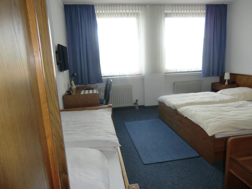 Hotel Garni Julia Linnich Quarto foto